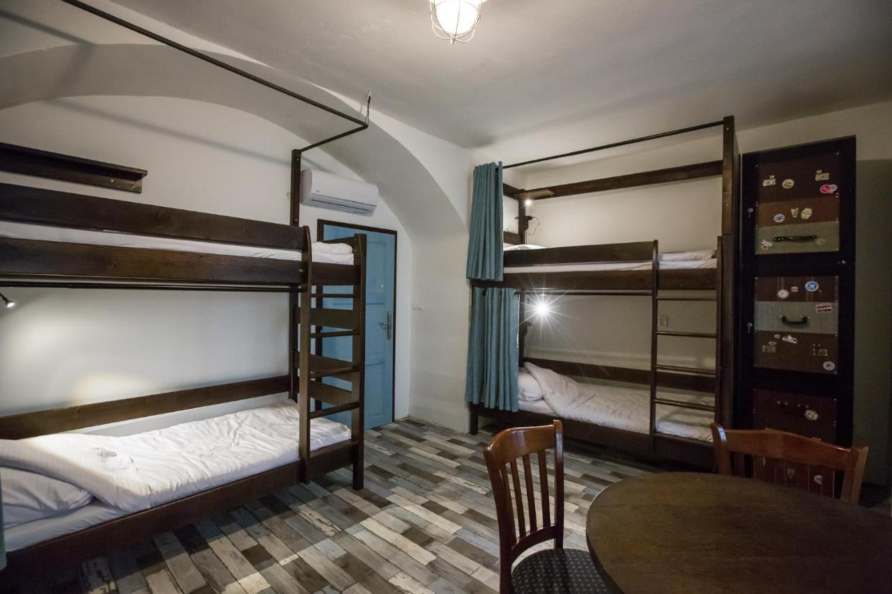 ברטיסלאבה Zeitlos Boutique Hostel מראה חיצוני תמונה