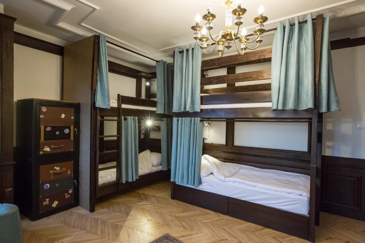 ברטיסלאבה Zeitlos Boutique Hostel מראה חיצוני תמונה