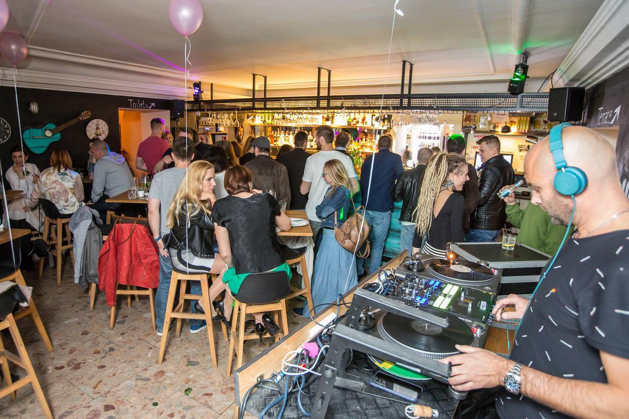 ברטיסלאבה Zeitlos Boutique Hostel מראה חיצוני תמונה