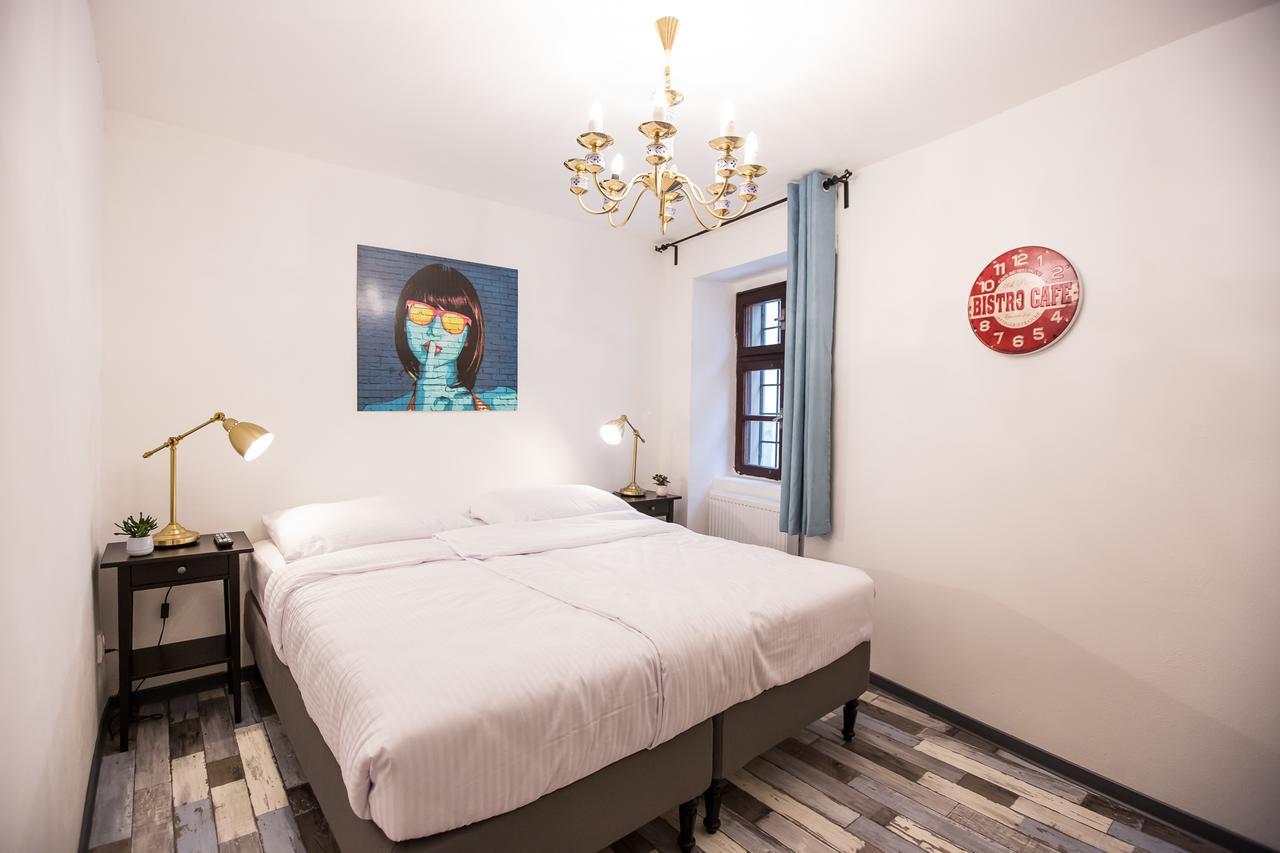 ברטיסלאבה Zeitlos Boutique Hostel מראה חיצוני תמונה